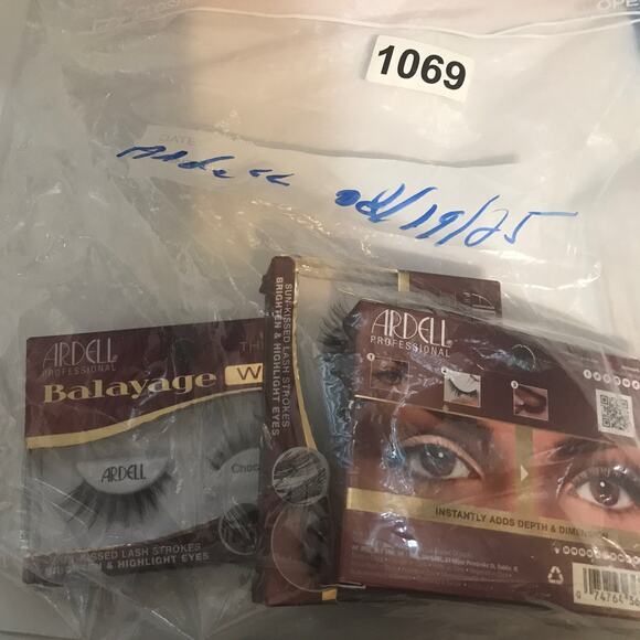 ARDELL PROFESSIONAL Balayage Wispies Ultra Thin Band Lash Strokes 3 Pack New - Picture 5 of 5